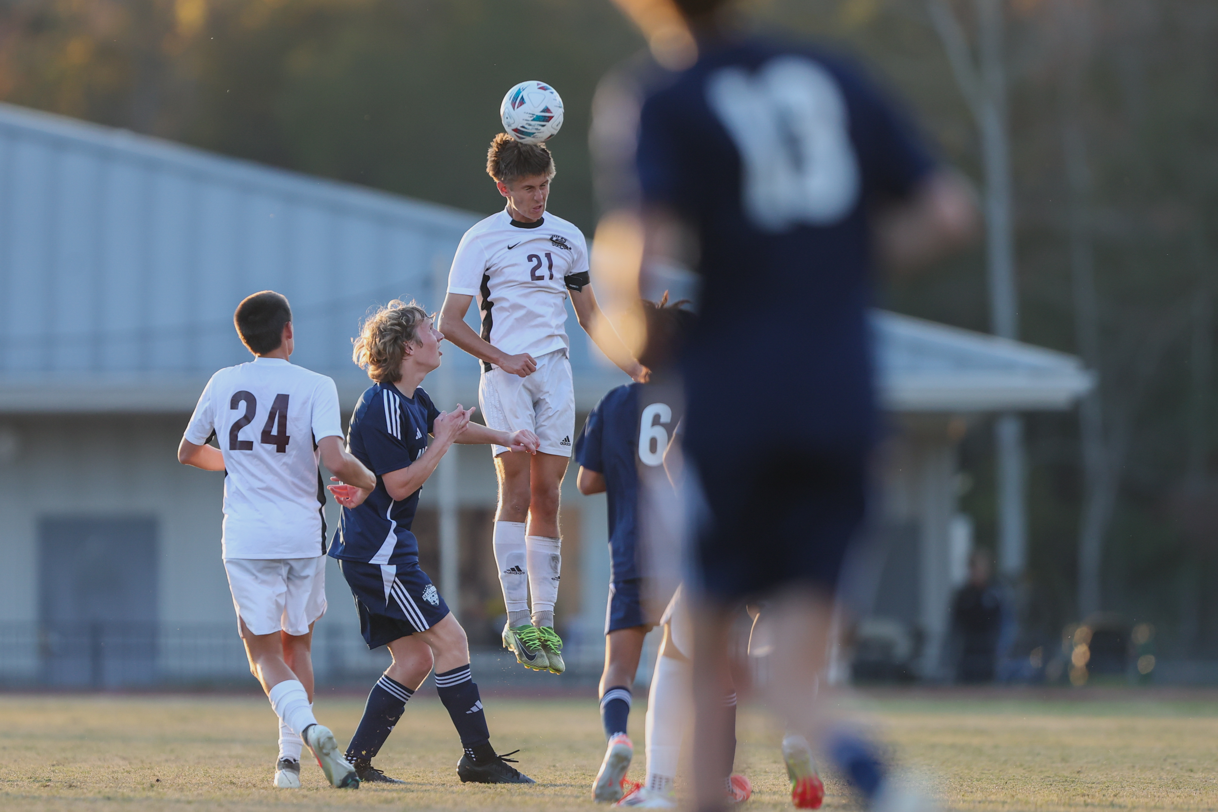 Jack defensive header